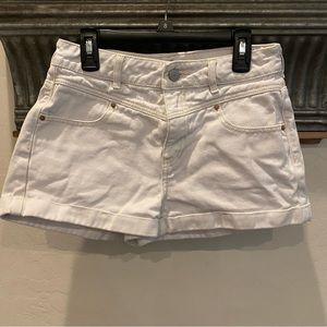 PacSun tan shorts. Cuffed hem is tacked in place. “Mom short” Size 25.